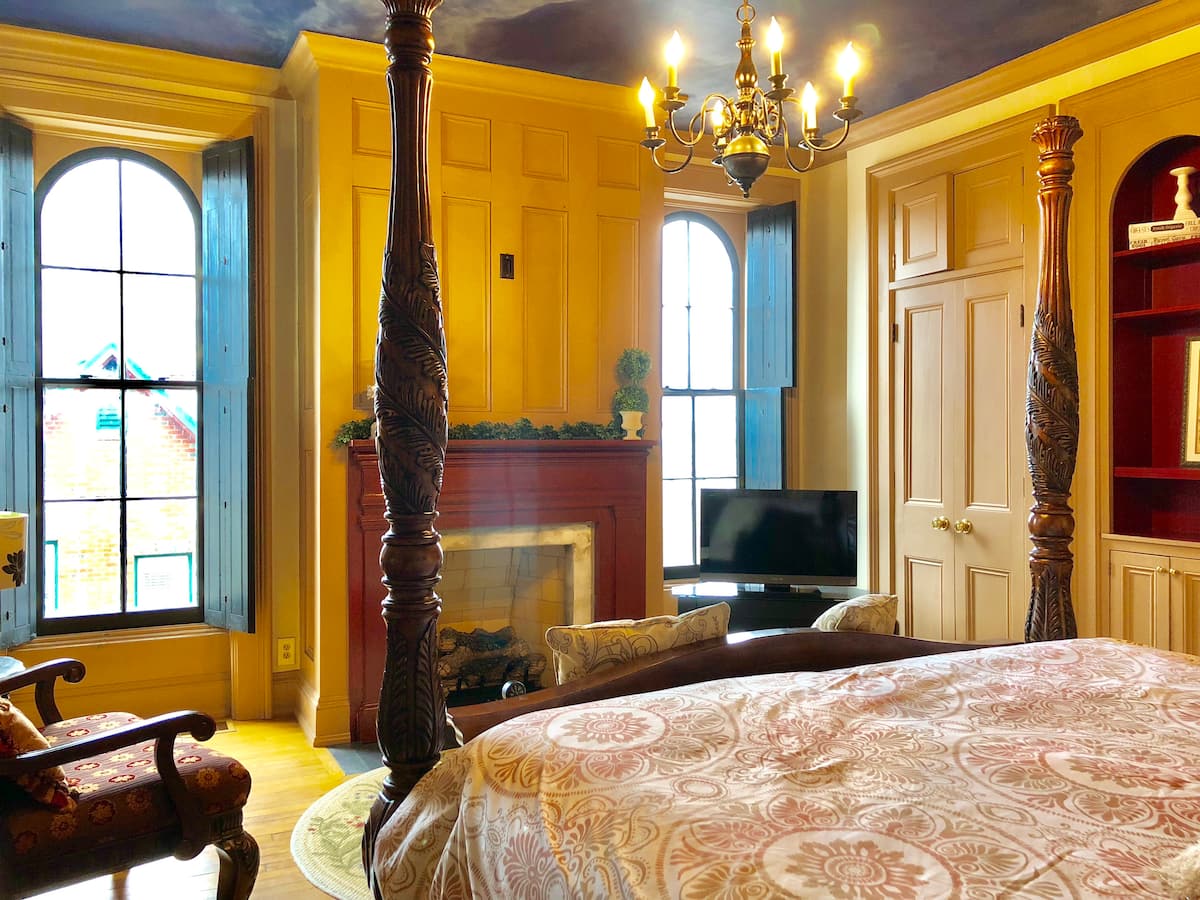 Cozy gas fireplace with classic mantel